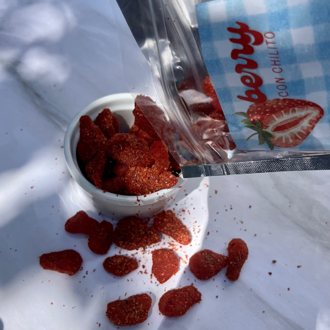 FRESAS DESHIDRATADAS CON CHILITO 300g
